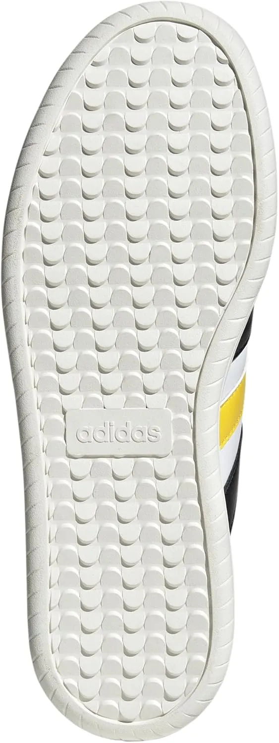 adidas Men's Barreda Sneaker