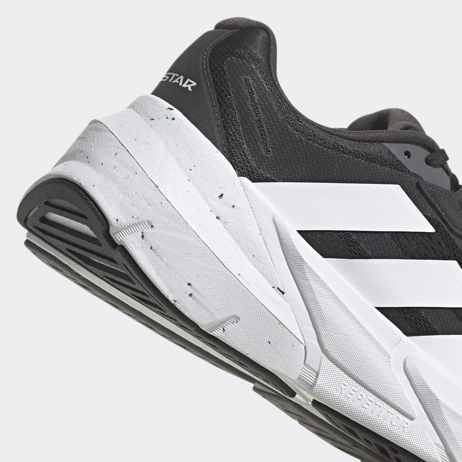 adidas Originals Unisex-Adult Superstar Vulc ADV Running Shoe