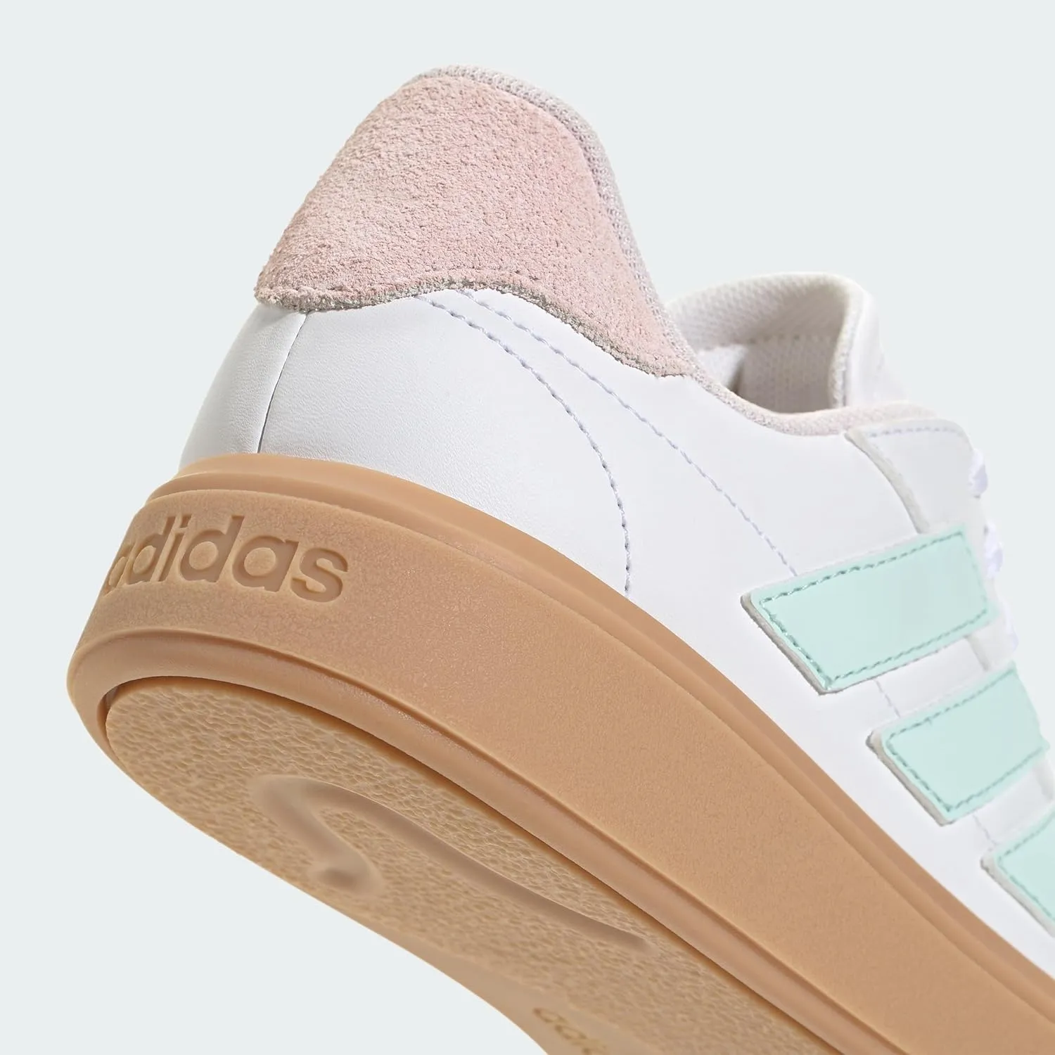 adidas Unisex-Child Courtblock Sneaker