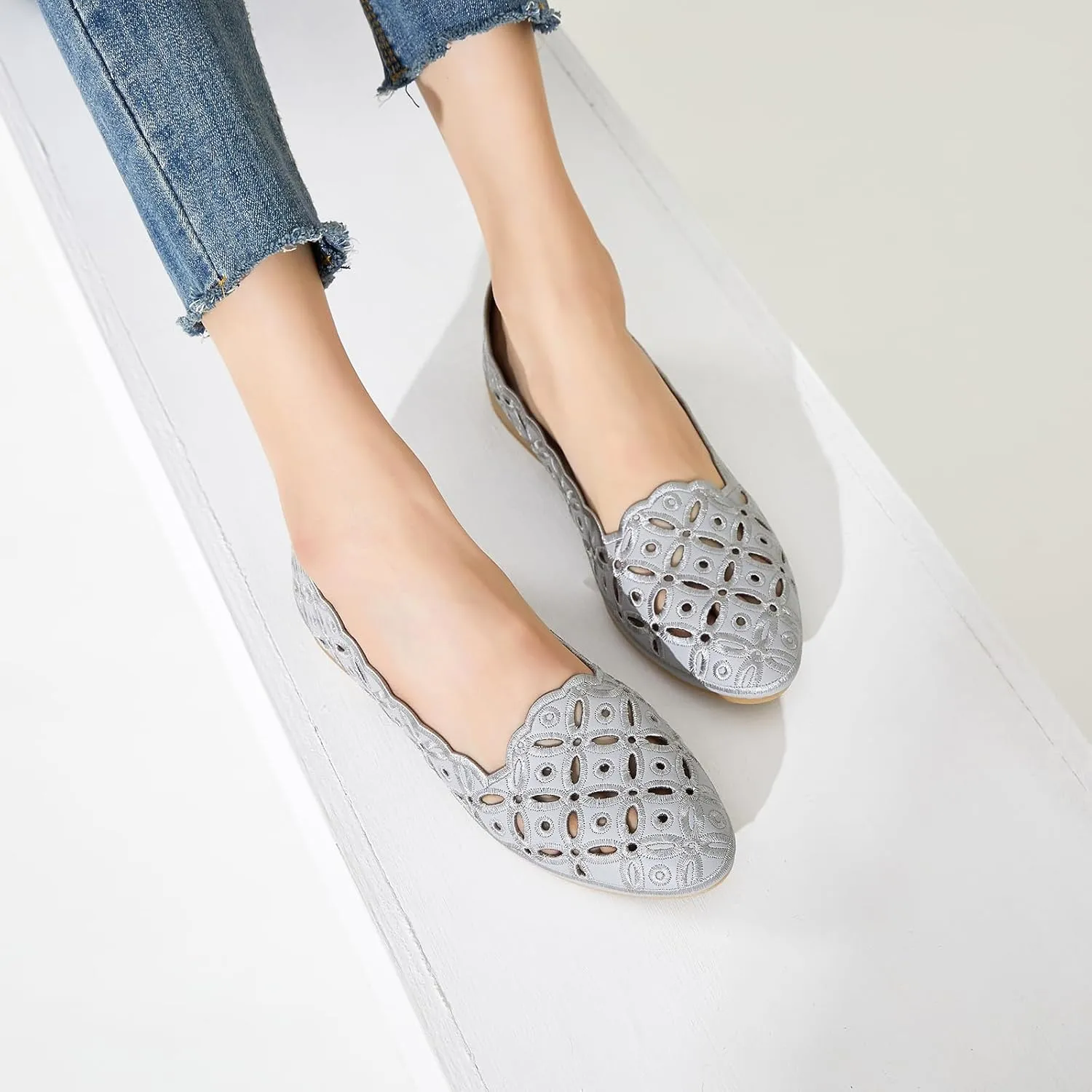 BABUDOG Womens Flats,Black and White Dress Flats with Flower Eyelets,Breathable Ballet Flats