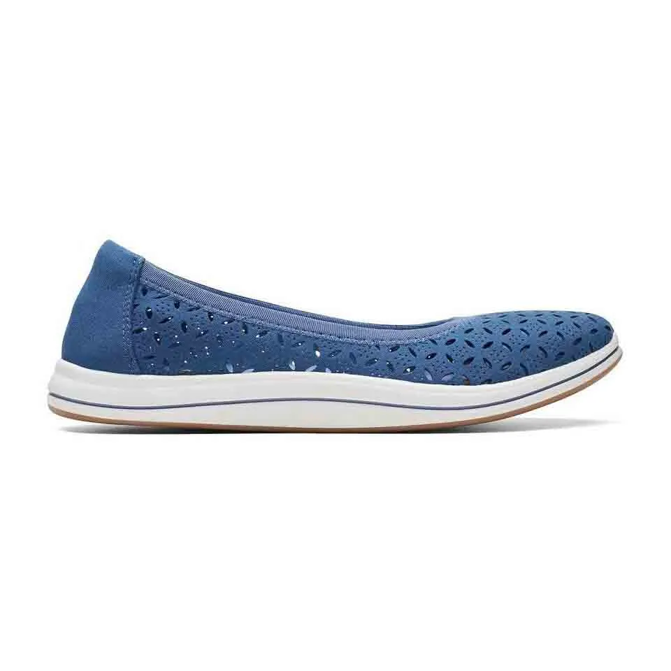 Clarks Women's Breeze Roam Black | Blue