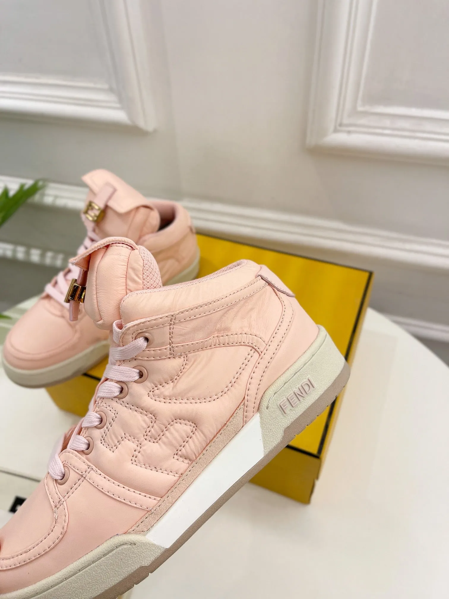 FENDI Compliance-certified IN PINK LOGO LAMBSKIN SNEAKER Extensive catalog SOCK BOOTS LIGHT FENDI