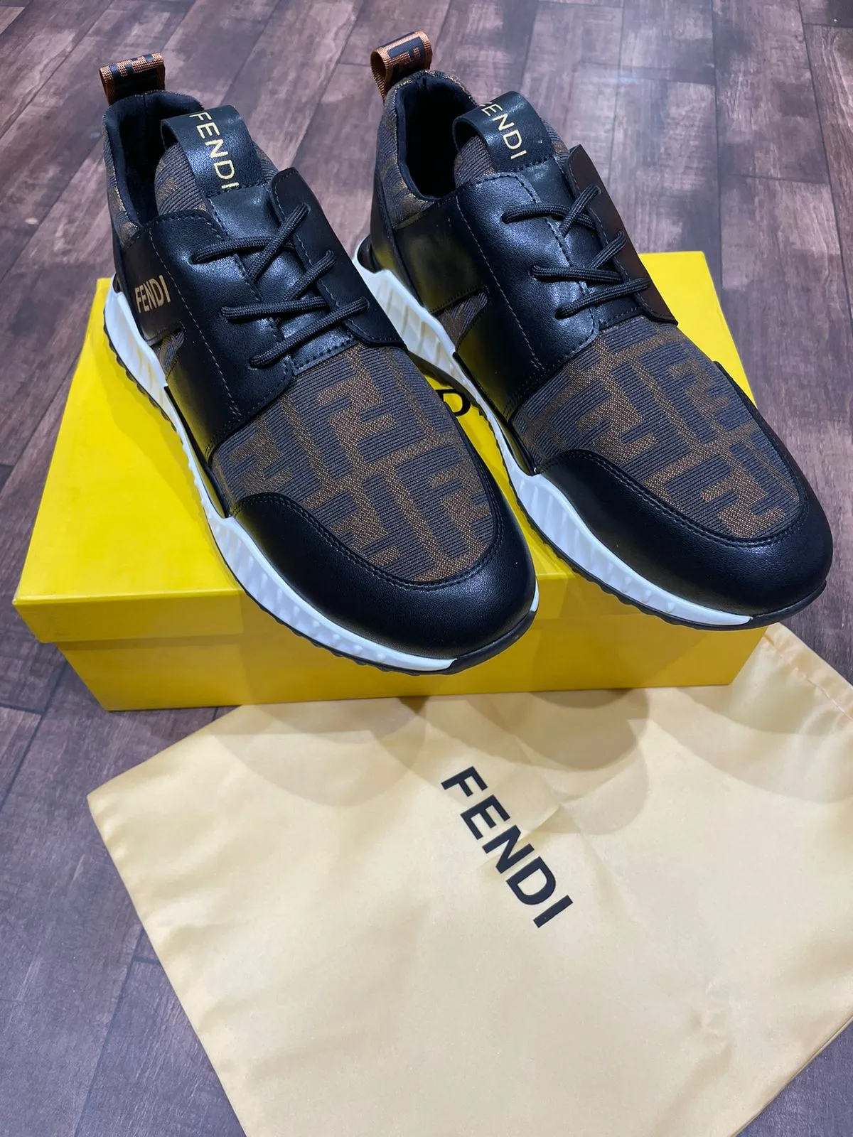 FENDI || Fendi Brown Lace Up Sneakers For Men