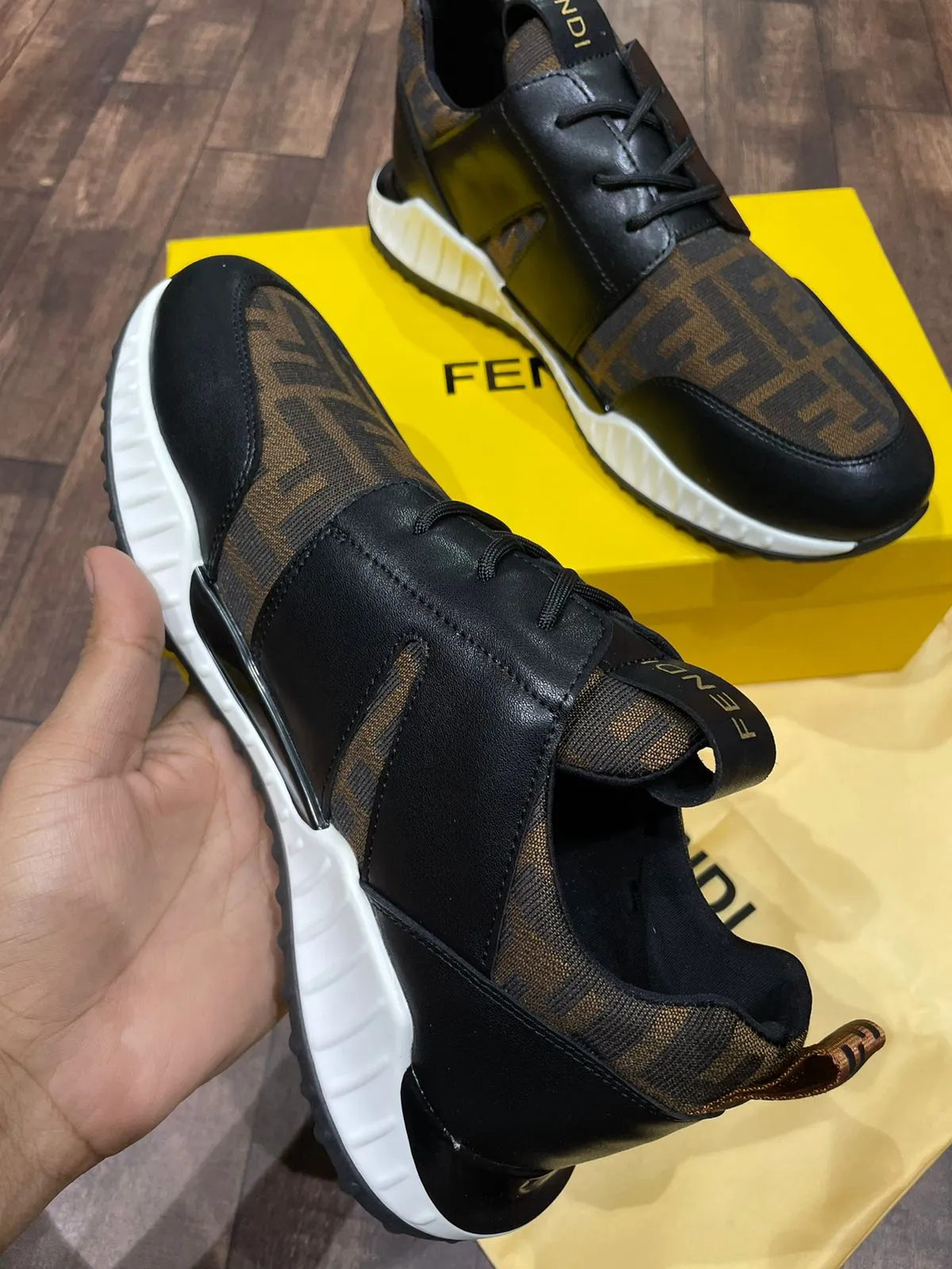 FENDI || Fendi Brown Lace Up Sneakers For Men