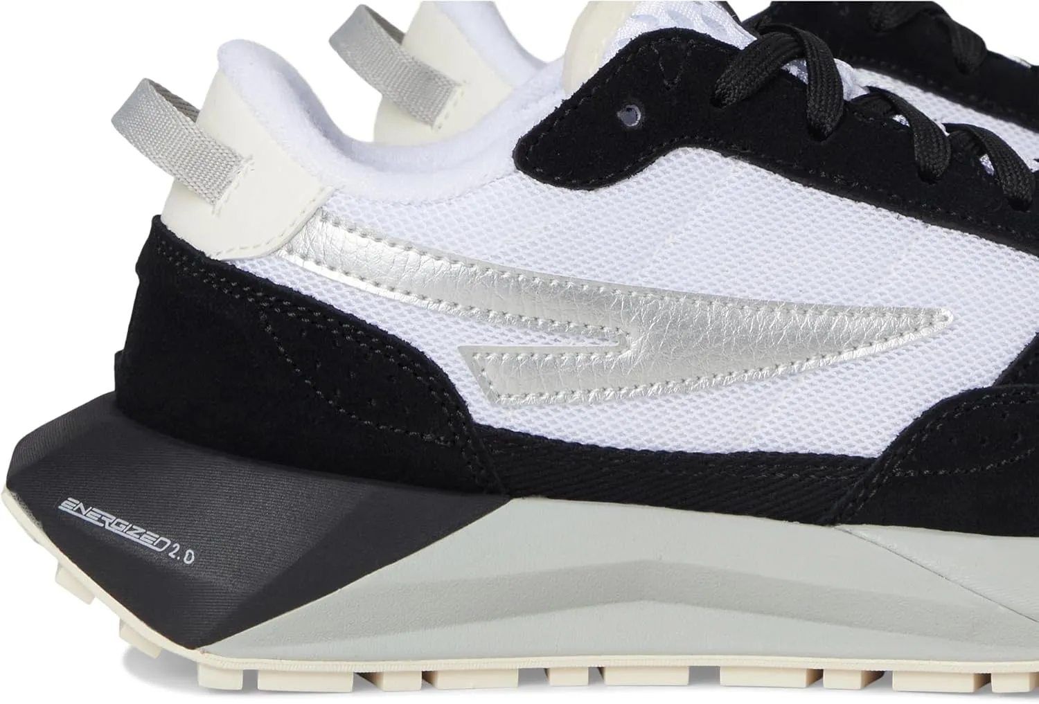 Fila Women's Racer Energized Sneaker