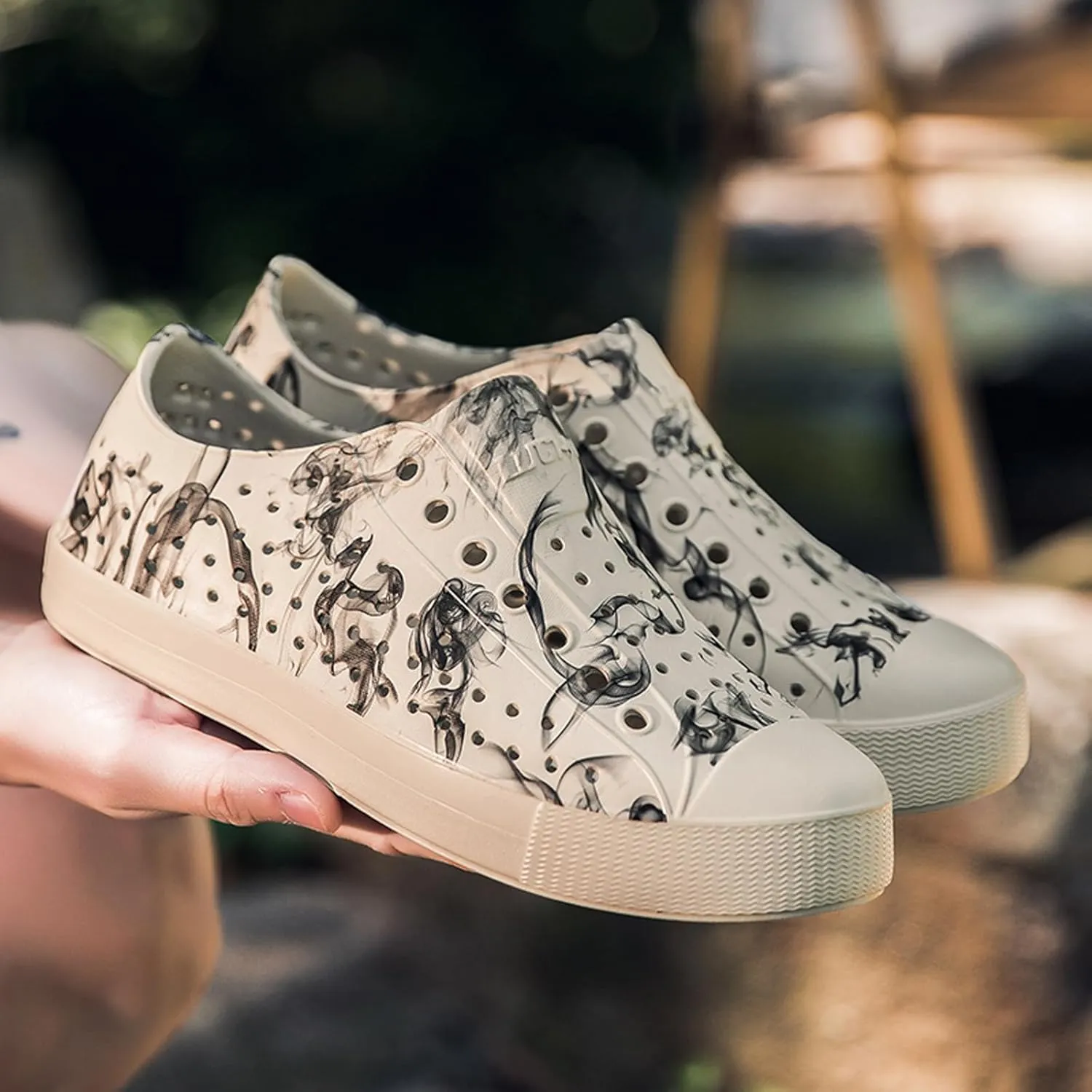 FLIOZY Colorful Printed Garden Clogs for Women, Lightweight Breathable Slip-On Shoes, Waterproof & Non-Slip, Fun Patterned Casual Footwear for Outdoor, Beach, and Everyday Wear