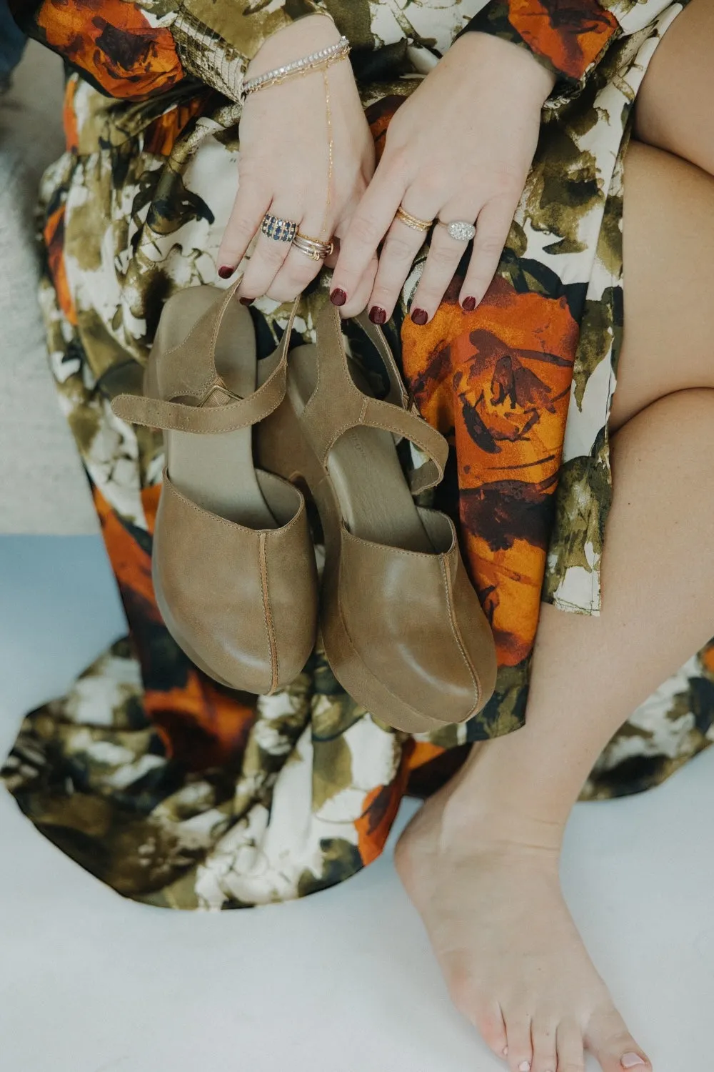 Gabrielle in Khaki Leather by Chocolat Blu