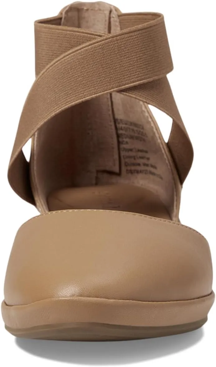 Gentle Souls by Kenneth Cole Women's Noa Wedge Sandal