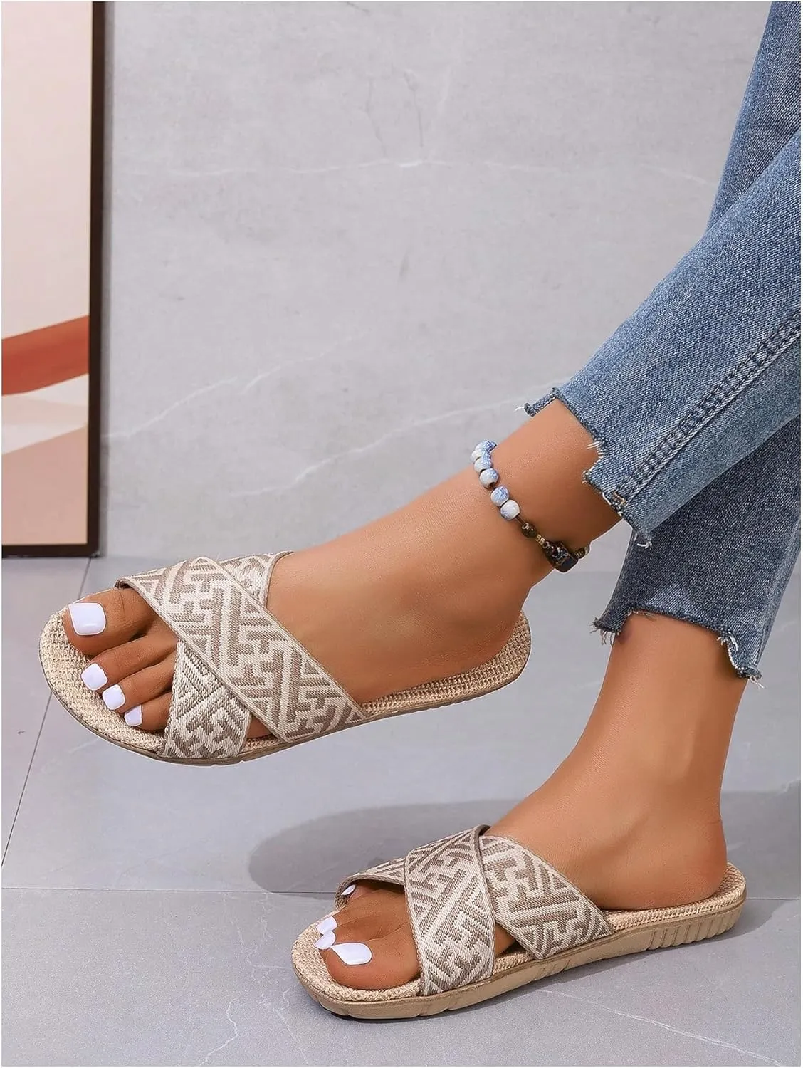 GORGLITTER Women's Boho Summer Flat Sandals Trendy 2025 Open Toe CrissCross Band Slip On Flat Sandals