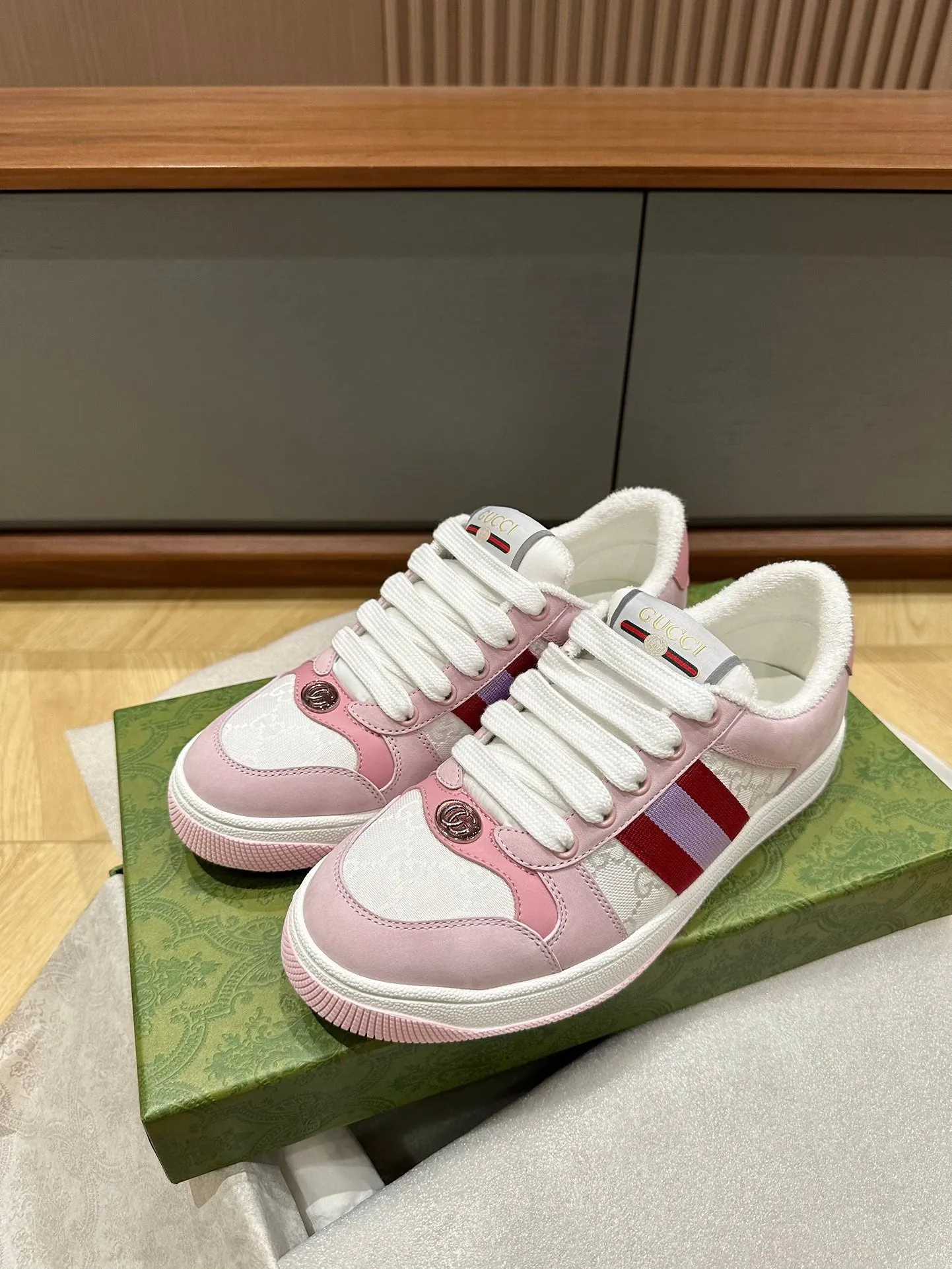 Gucci CALFSKIN TRAINER GG LIGHT Express worldwide PINK SCREENER Complete catalog WOMEN'S