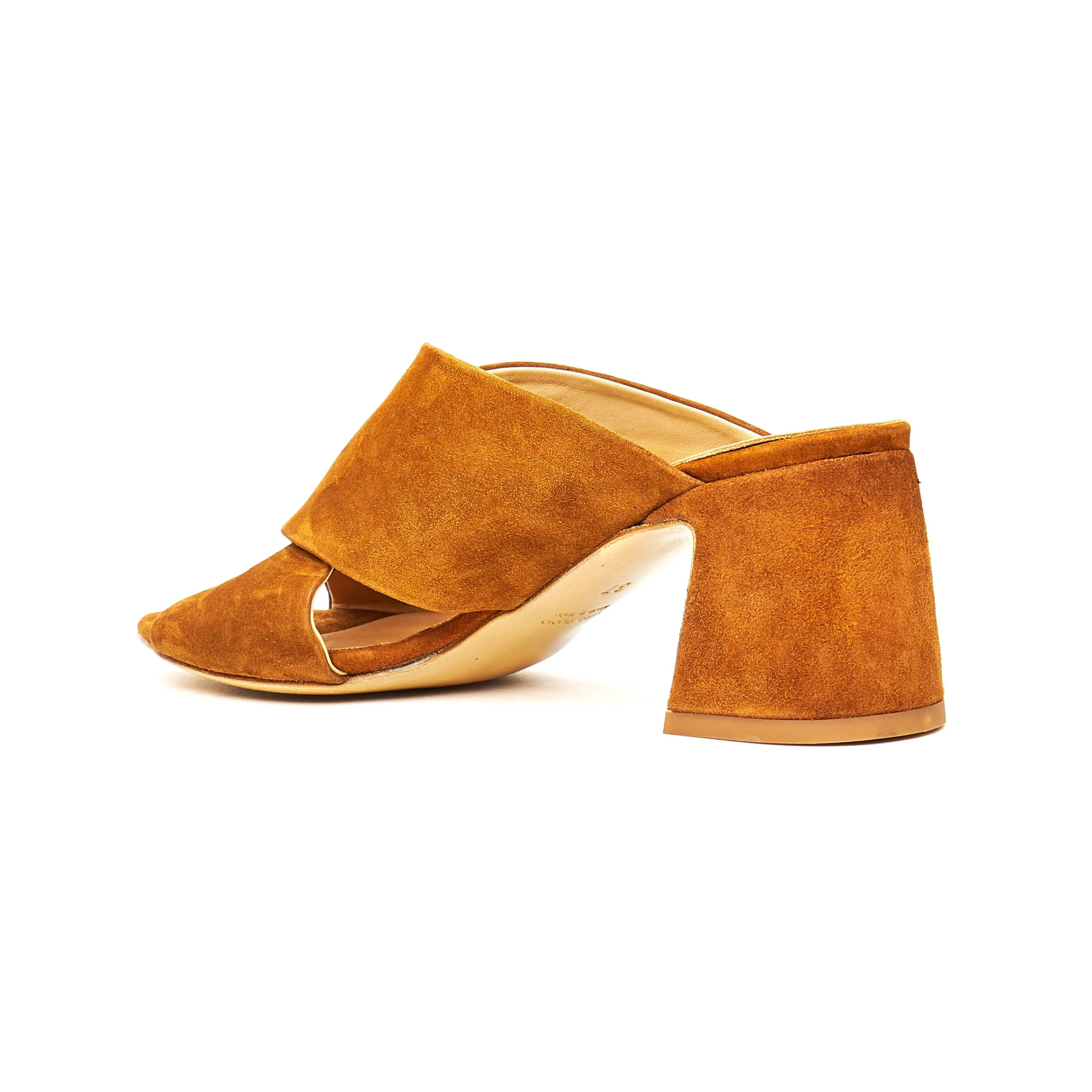 Lemare 2021 Tan