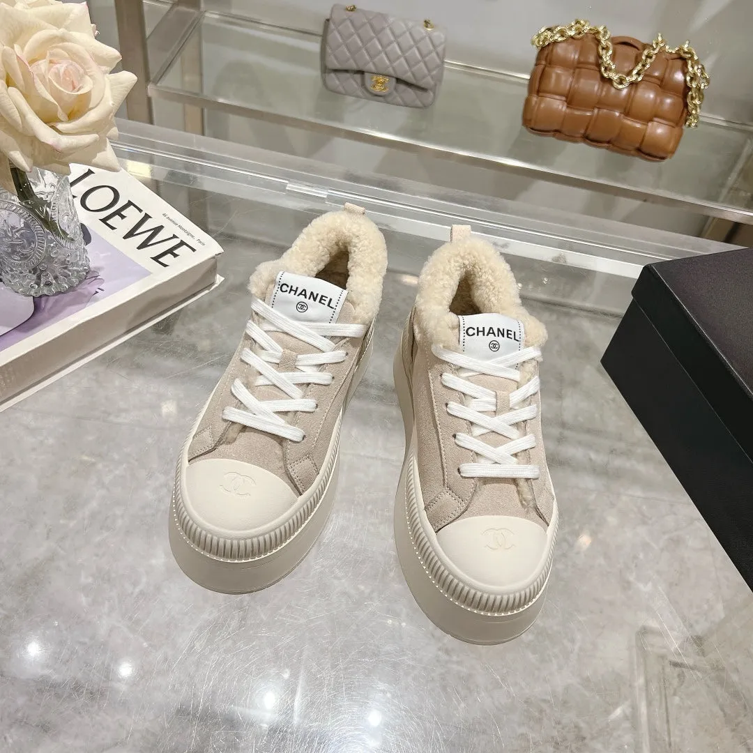 Light CHANEL With Wool Sneaker VR-enabled Summer markdown Suede 944557  Beige Lining