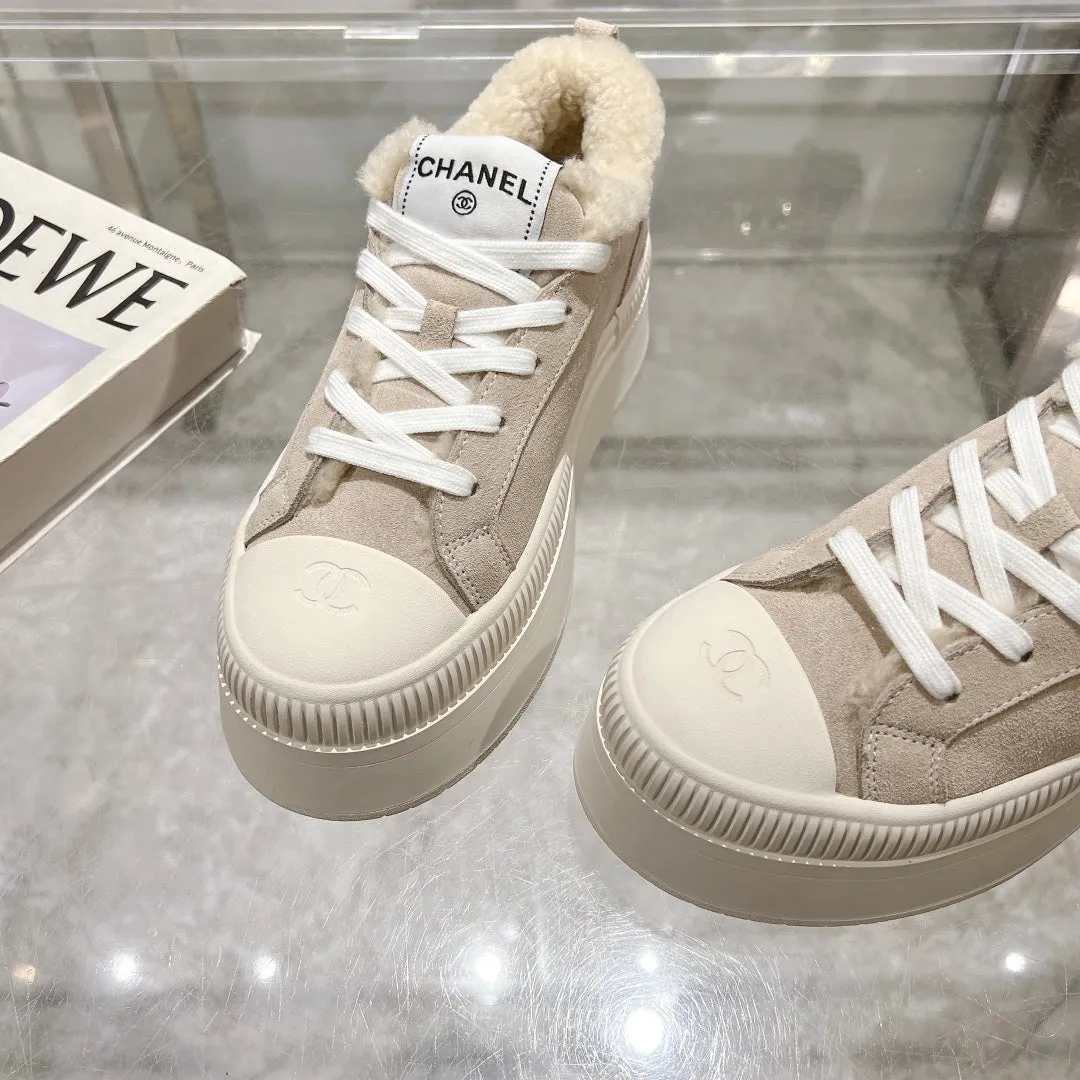Light CHANEL With Wool Sneaker VR-enabled Summer markdown Suede 944557  Beige Lining