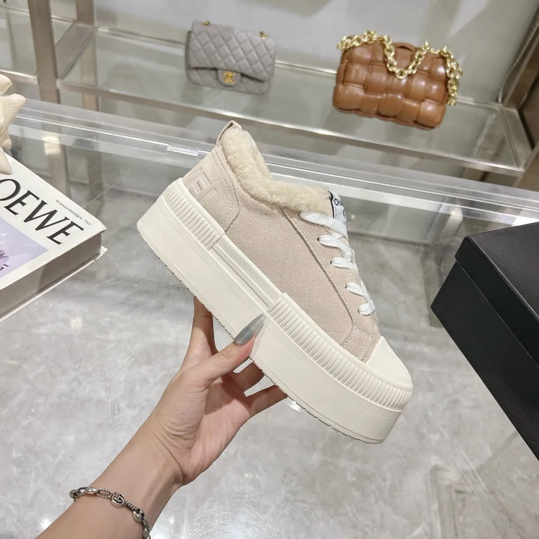 Light CHANEL With Wool Sneaker VR-enabled Summer markdown Suede 944557  Beige Lining