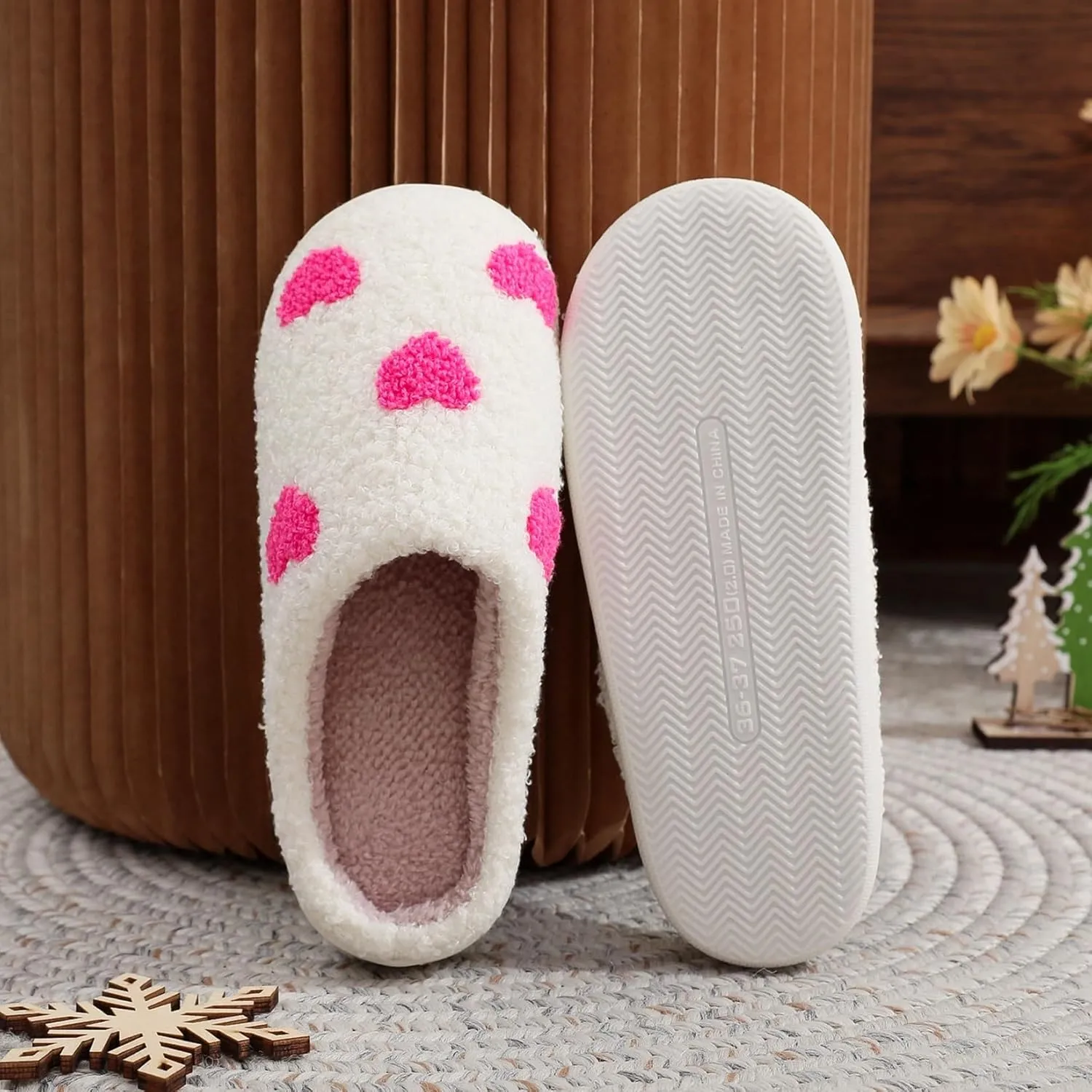 LNERIP Slippers Winter Womens Mens Fluffy Plush Slippers Animals Cute Cartoon House Slippers Cuddly Warm Shoes Indoor Outdoor Girls Women