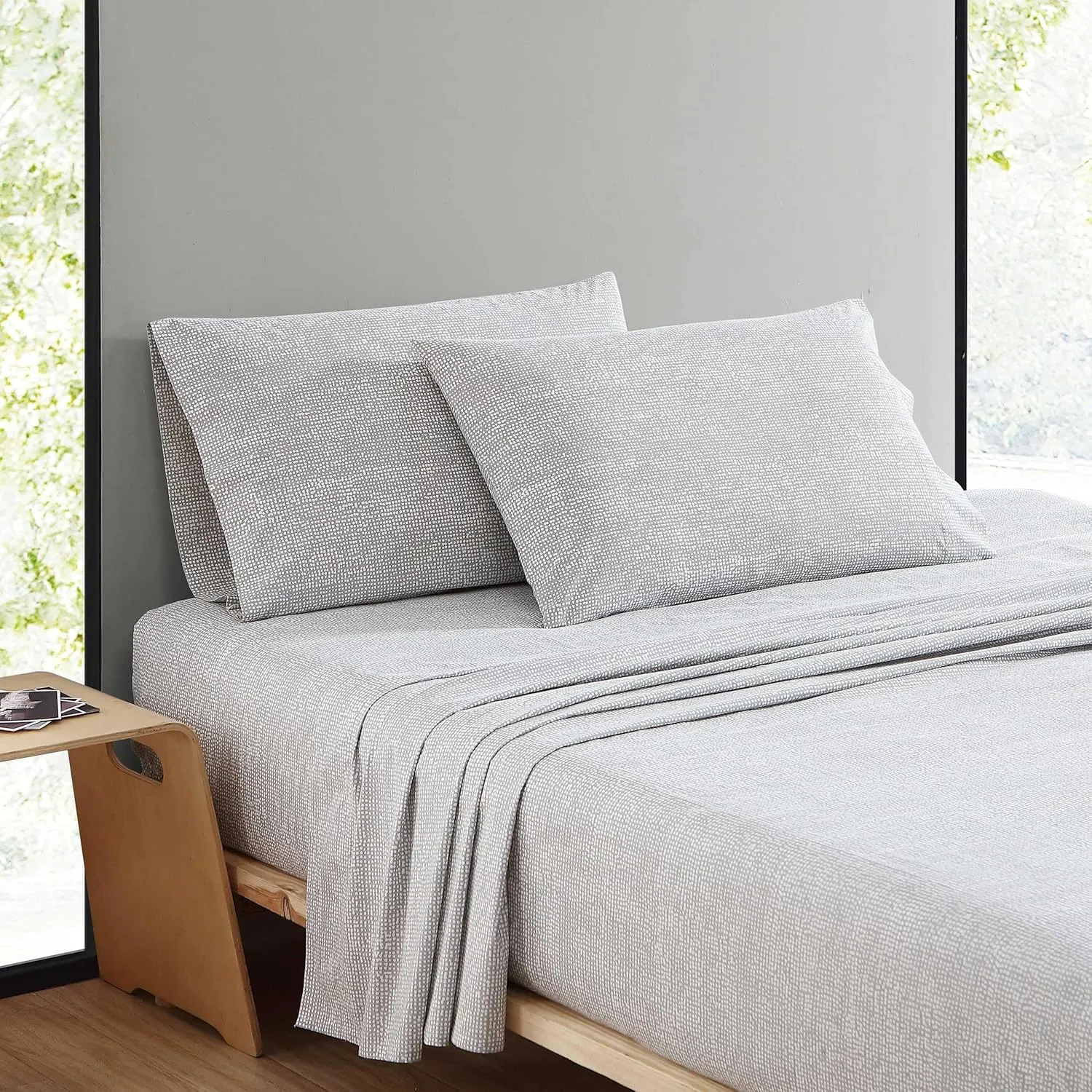 Marimekko - Queen Sheet Set, Premium Cotton Percale Bedding Set with Matching Shams, Lightweight & Breathable Bed Essentials (Orkanen Grey, Queen)