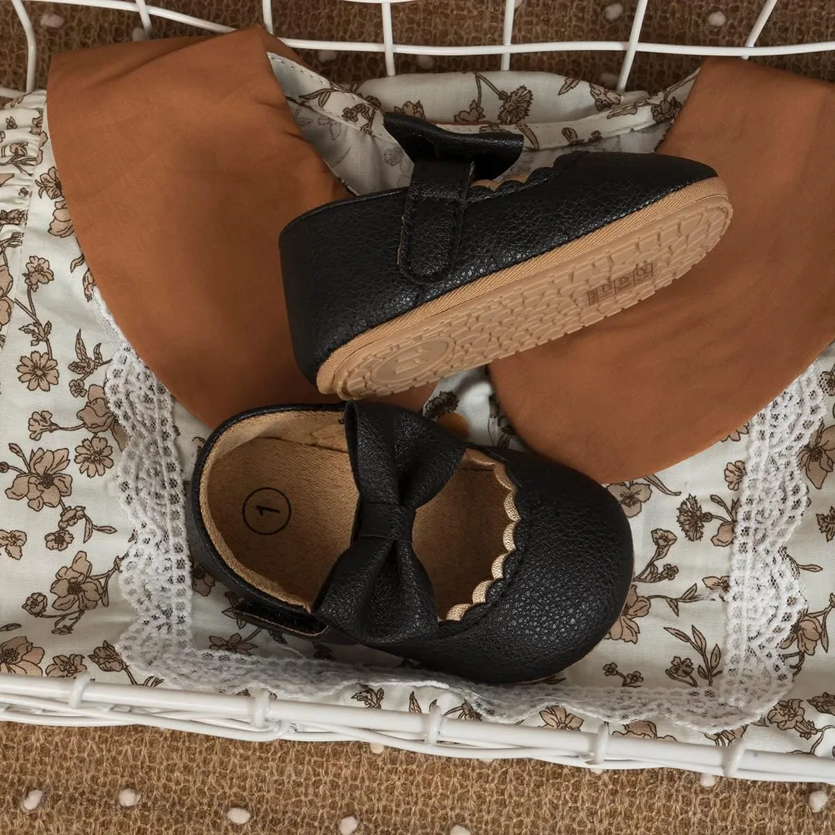 Meckior Infant Baby Girls Soft Sole Bowknot Princess Wedding Dress Mary Jane Flats Prewalker Newborn Light Baby Sneaker Shoes