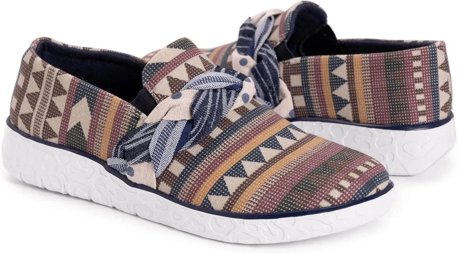 MUK LUKS Women's Boardwalk Stroll Sneaker-Beige Loafer