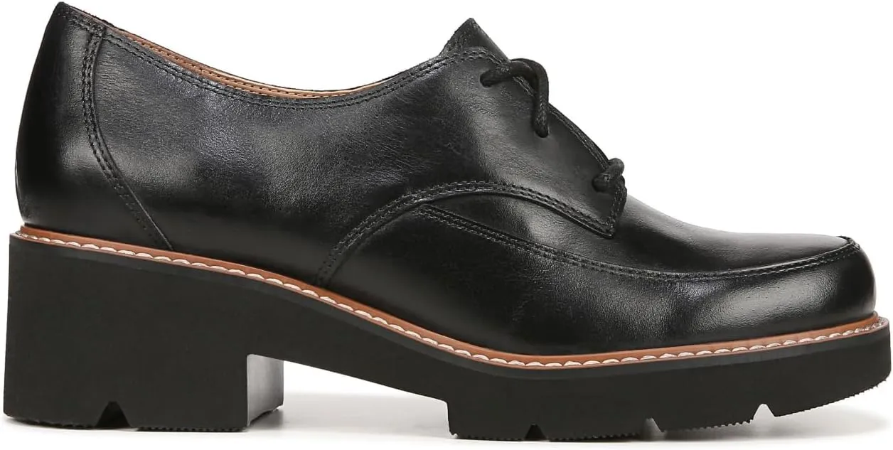 Naturalizer Women's Darry Lace-Up Lug Sole Oxford Loafer