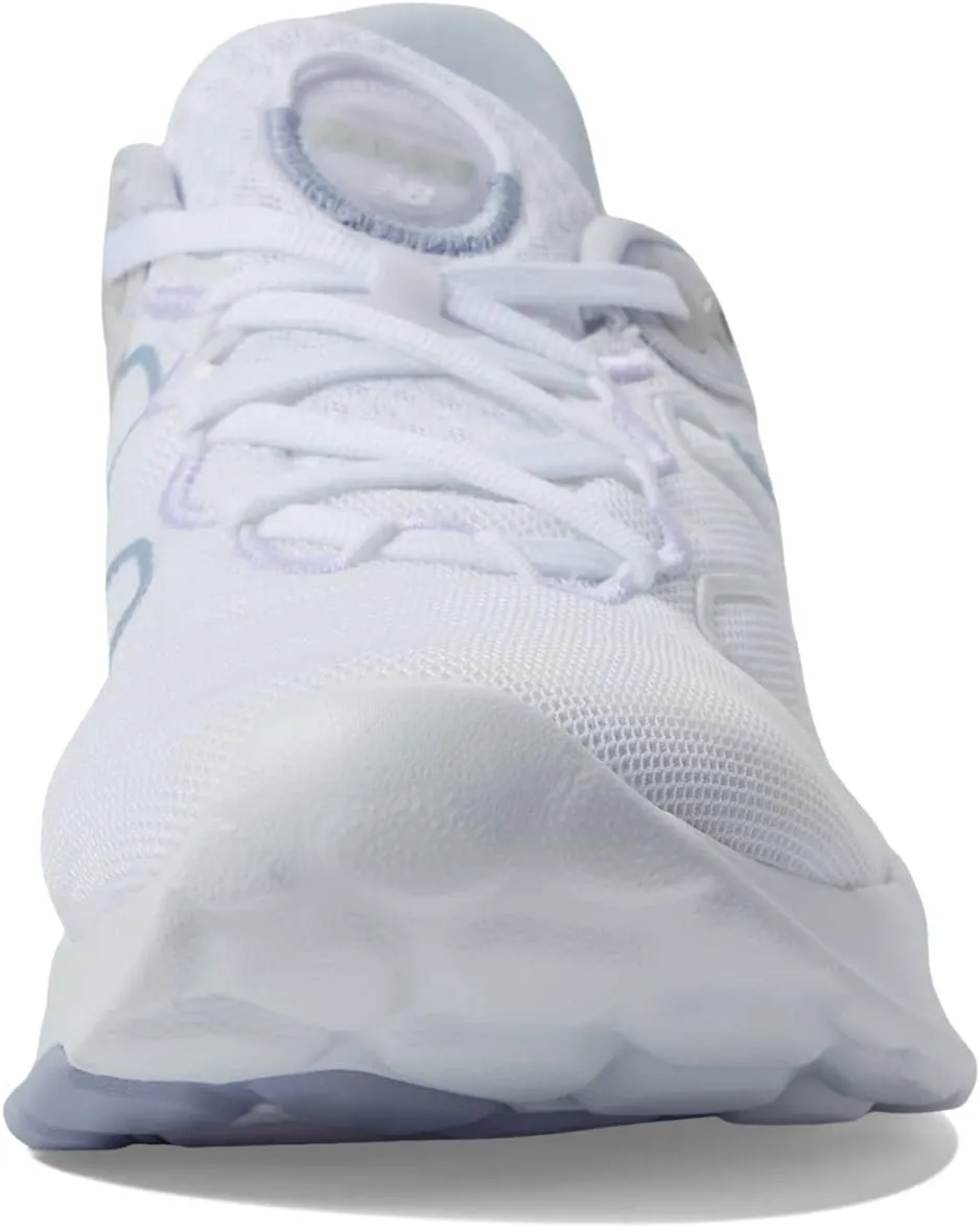 New Balance Women's Fresh Foam Roav V2 Sneaker