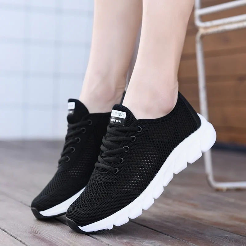 New Mesh Women Sneakers Breathable Flat Shoes