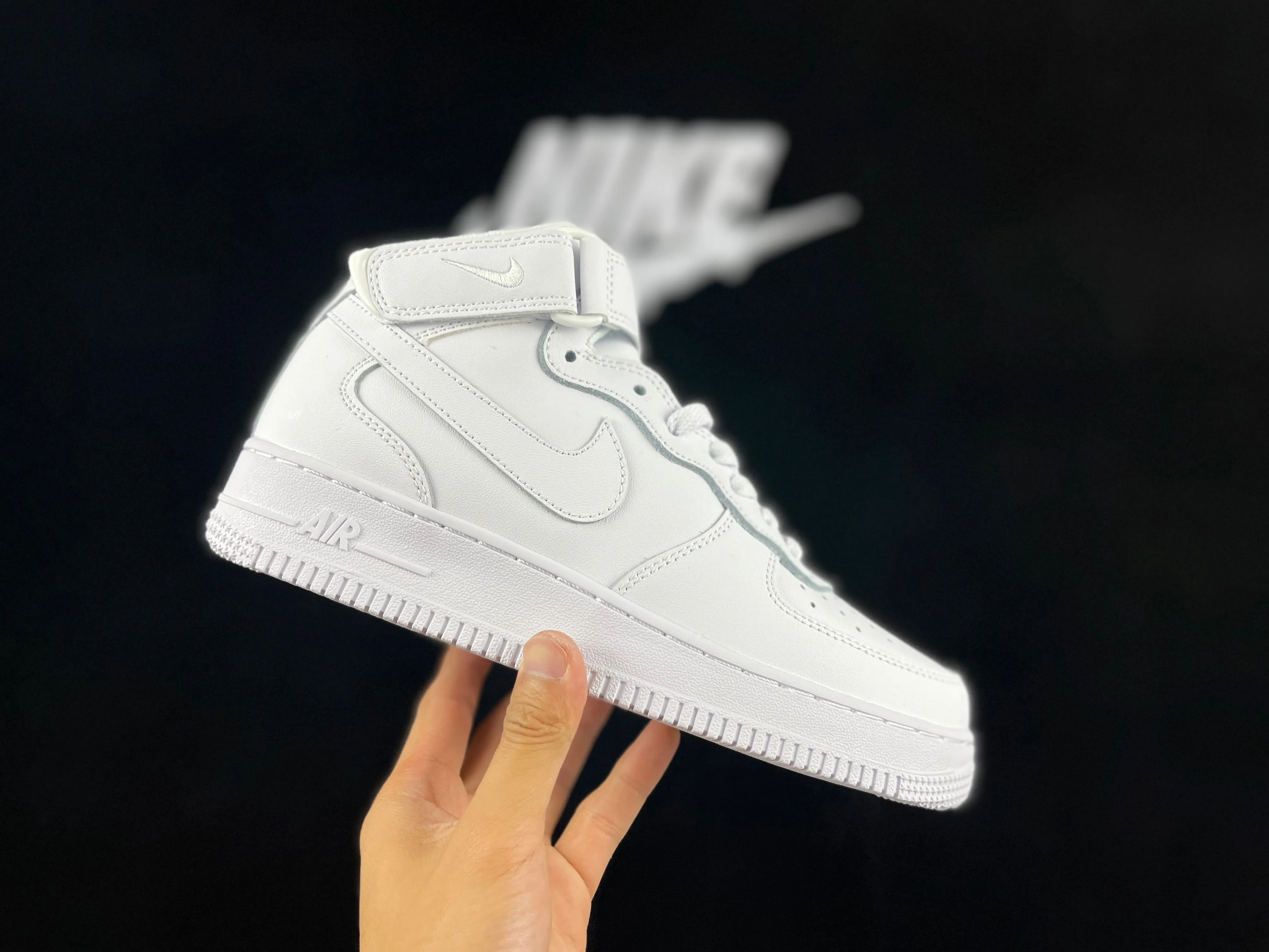 NIKE FORCE International tracking White" Intelligent 1 "Triple AIR Mid