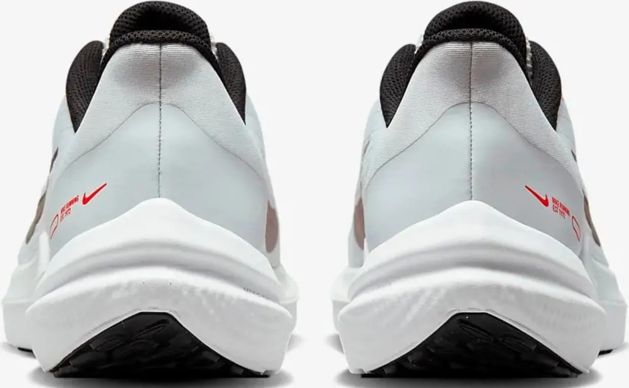 Nike Men's Sneaker