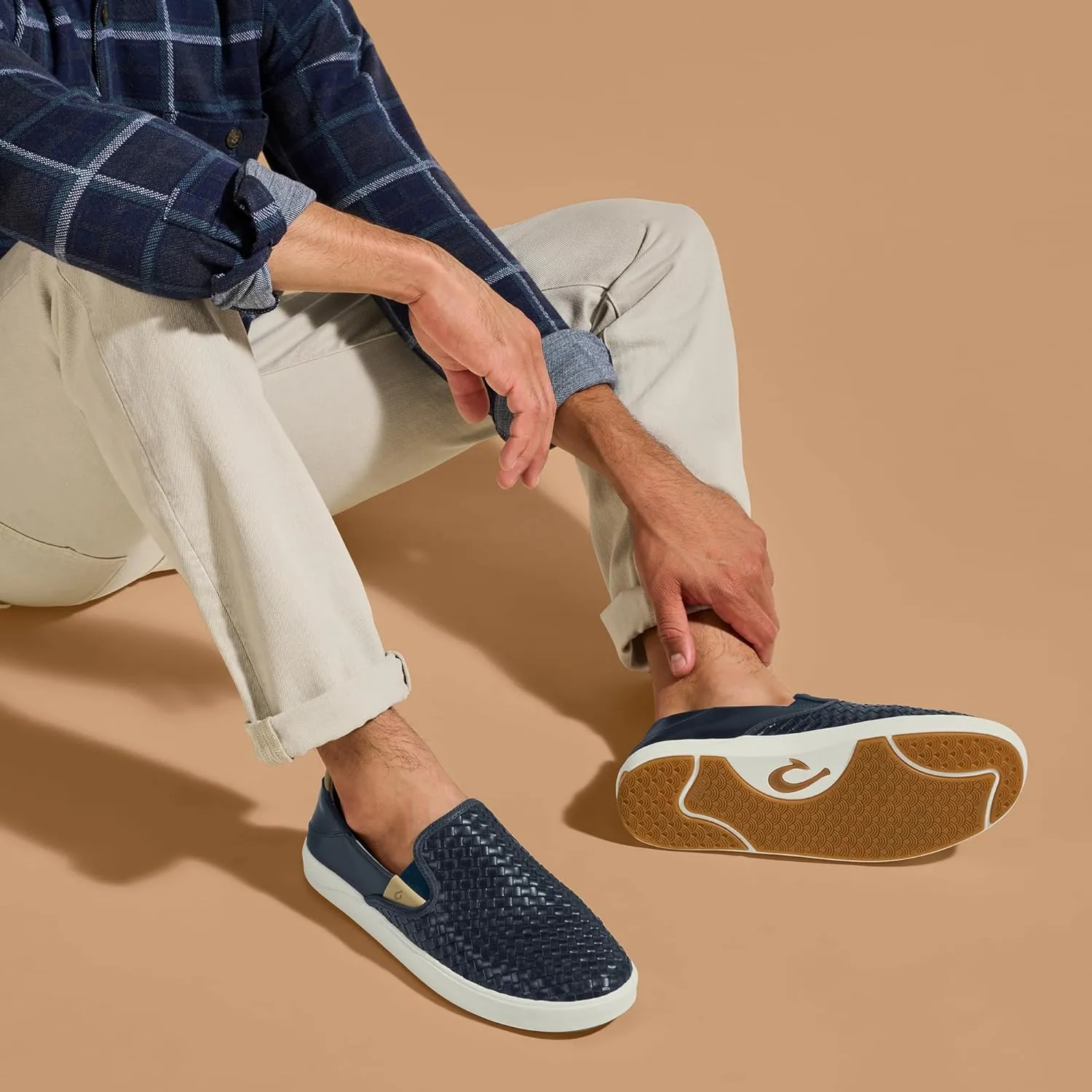 OLUKAI Lae'ahi Lauhala Men's Woven Leather Shoes, Versatile Everyday Leather Sneakers, Easy Slip On Design, All-Day Wear & Comfort