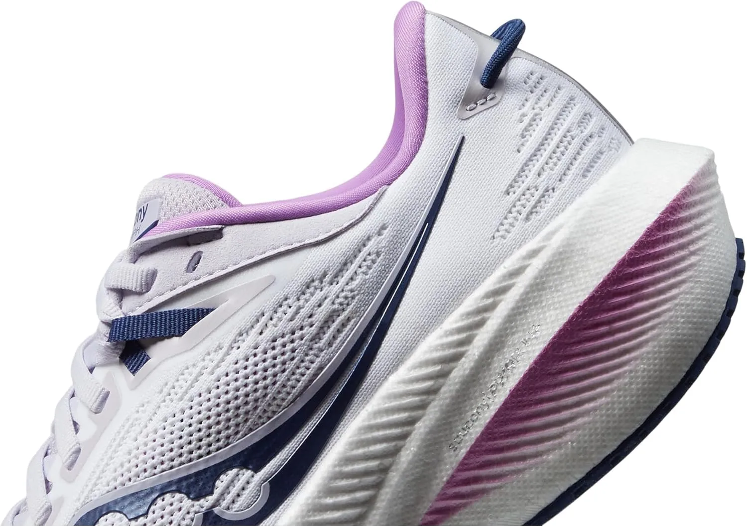 Saucony Women's Triumph 21 Sneaker