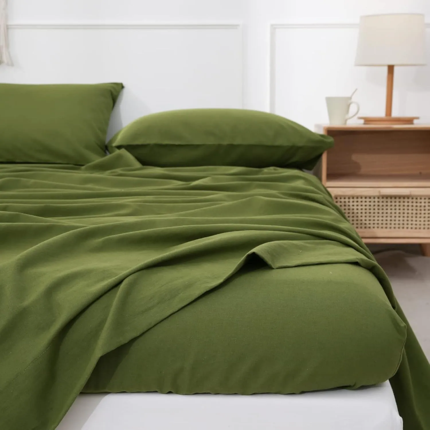 Simple&Opulence Belgian Linen Sheet Set Solid Color - 4 Pieces (1 Flat Sheet, 1 Fitted Sheet & 2 Pillowcases) Natural Flax Cotton Blend Soft Breathable Farmhouse Bedding - Queen Size, Forest