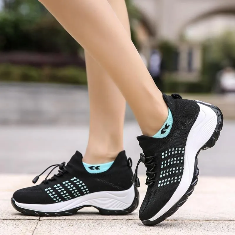 Sleek Sneaker FlexiFit High-security Slip-On
