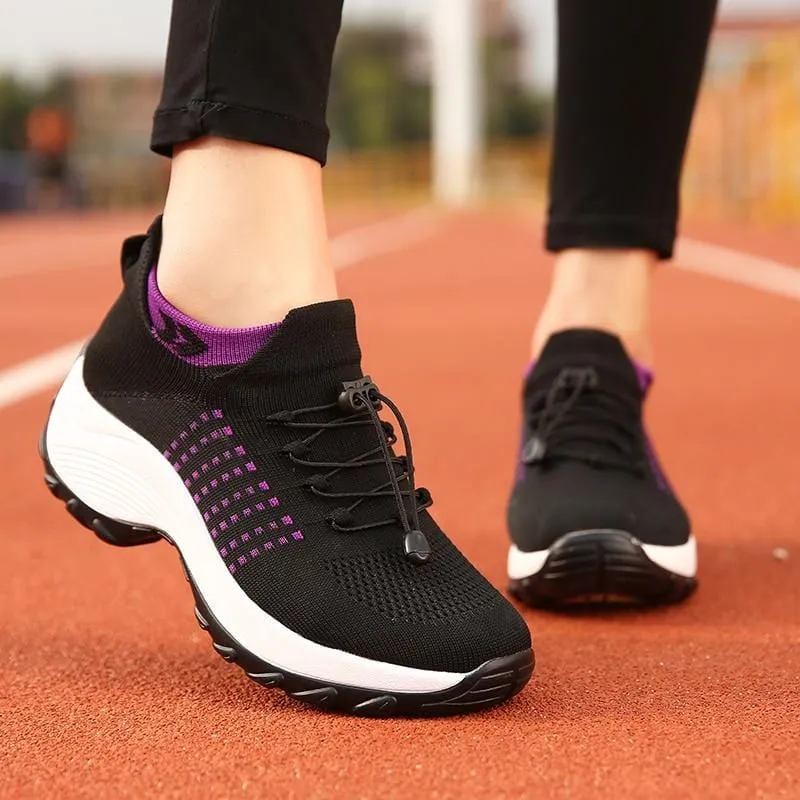 Sleek Sneaker FlexiFit High-security Slip-On