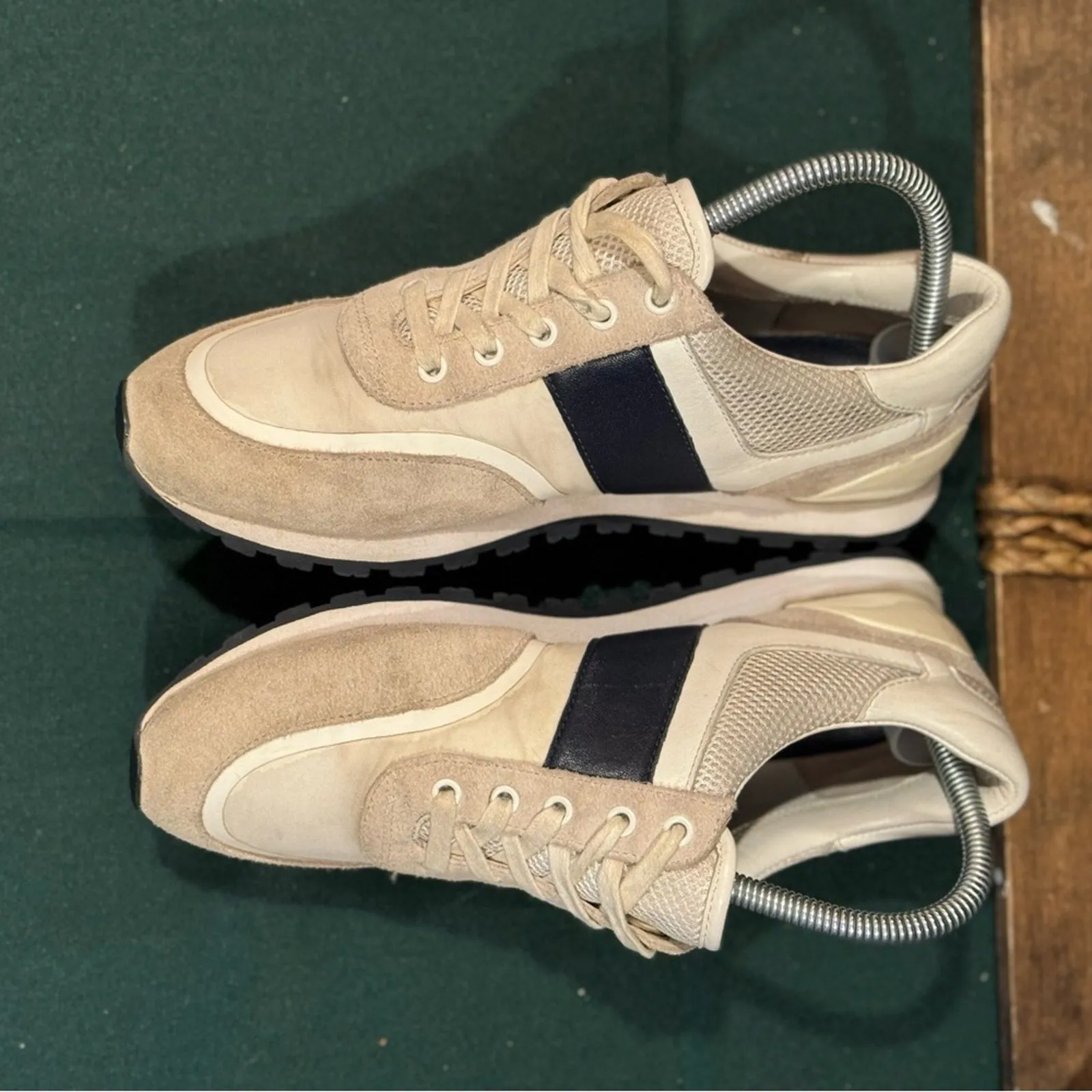 sport 8 Tory tennis size shoe Sleek and smooth Men's Clean lines