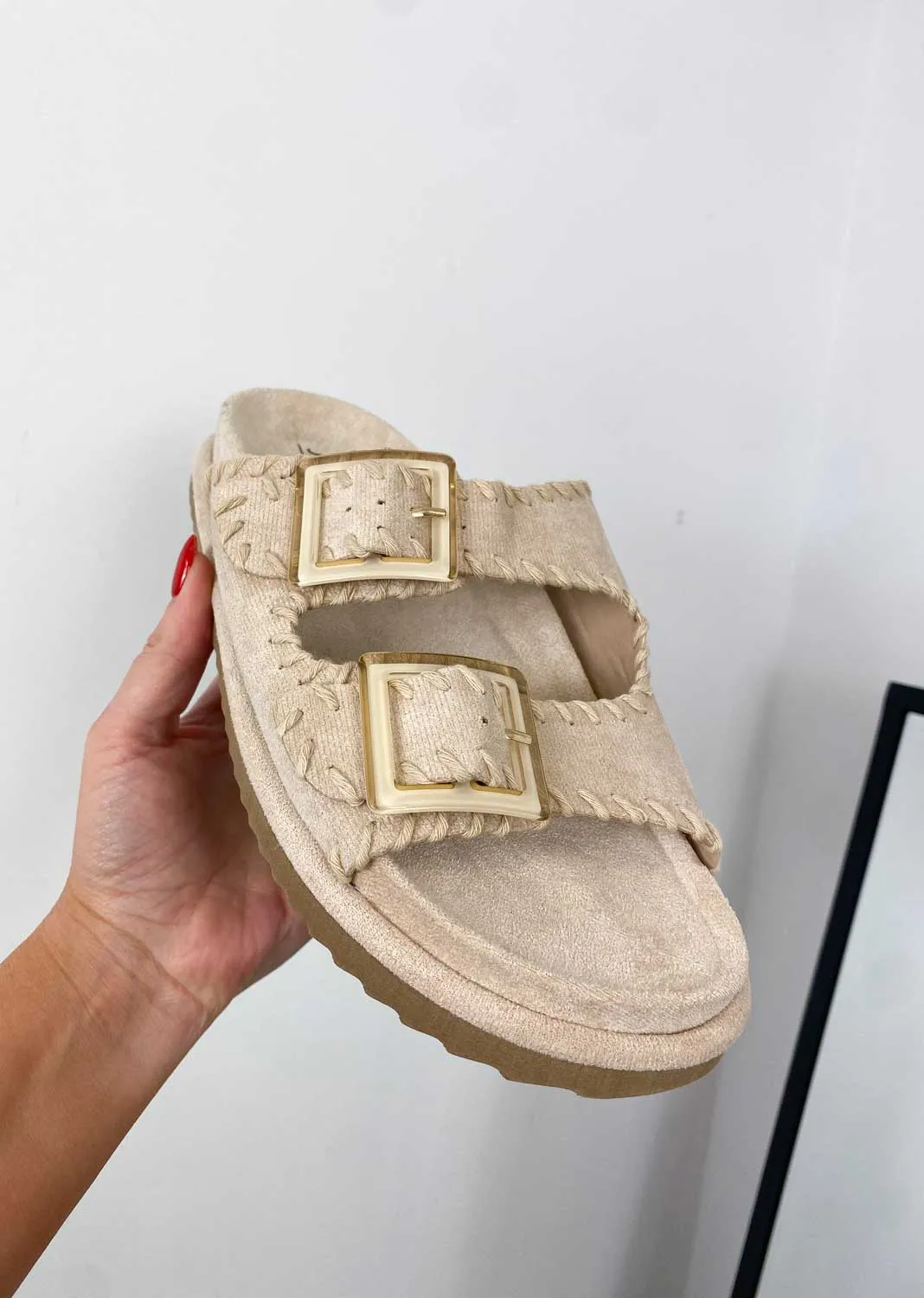 Talia Footbed Sandals in Cream