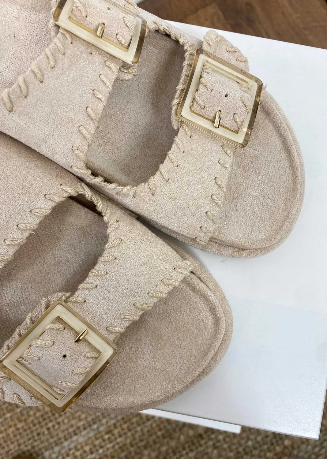 Talia Footbed Sandals in Cream