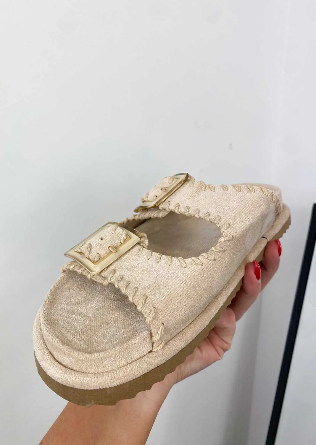 Talia Footbed Sandals in Cream