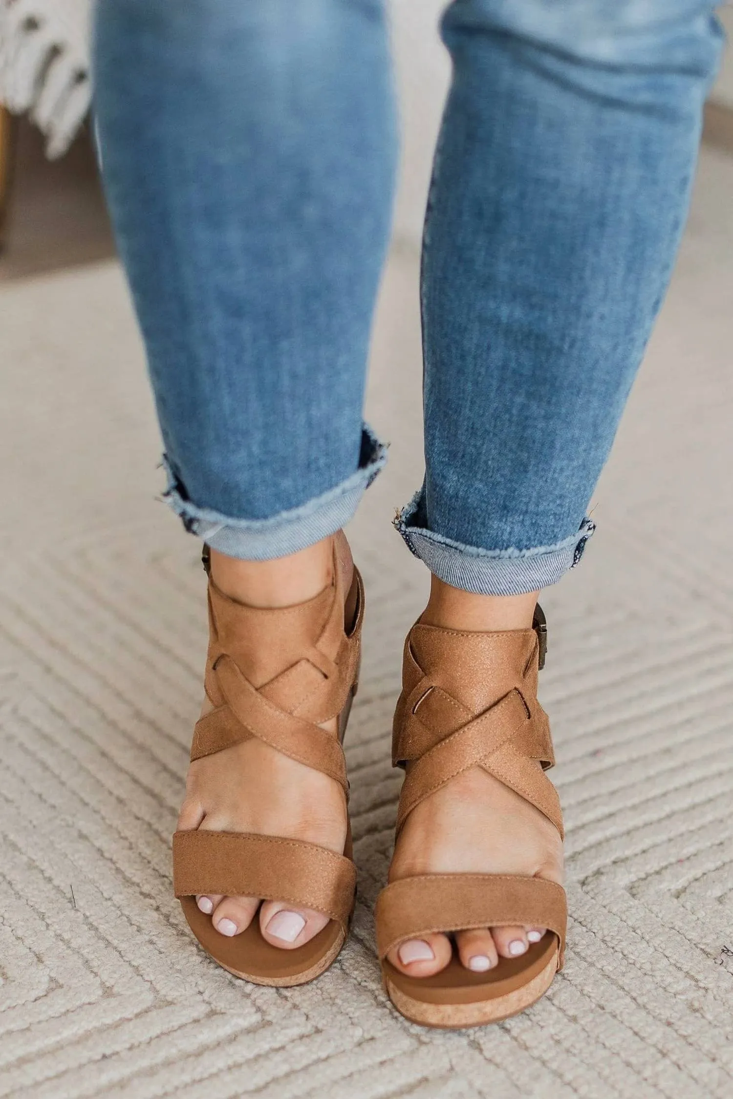 Vector Wedge Sandal In Tan