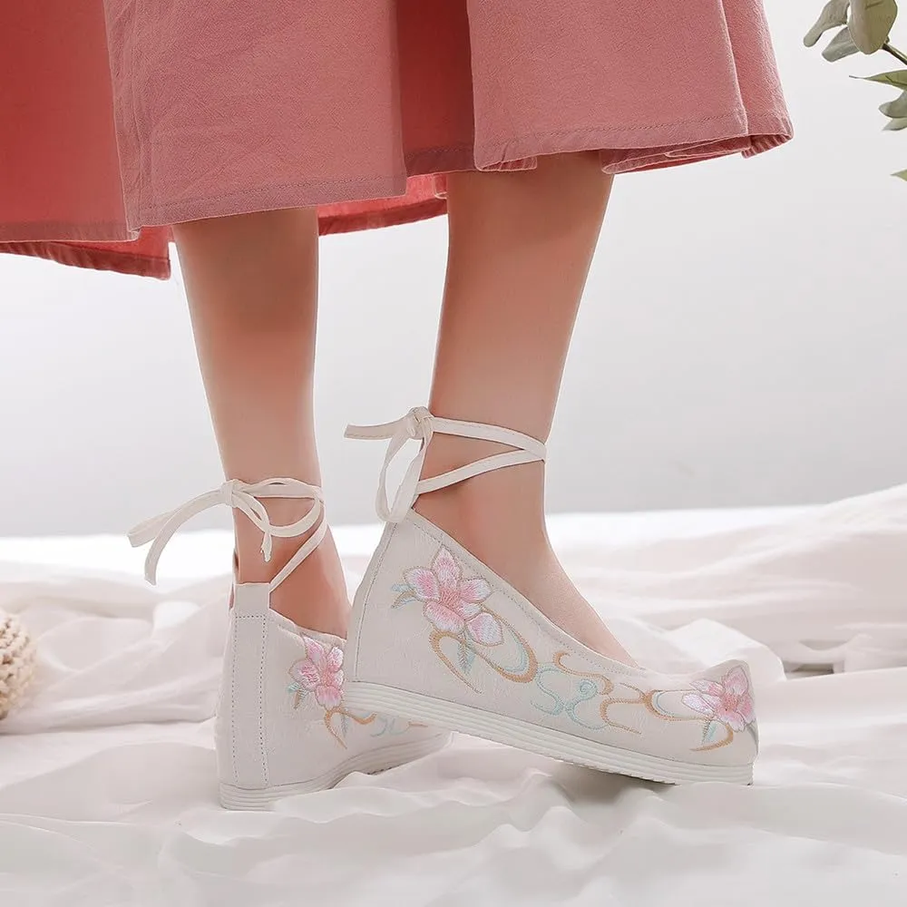 Women Hanfu Shoes Chinese Embroidered Flower Flat Retro Vintage Handmade Floral Embroidery Shoes for Women Ballet Mary Jane Flat Shoes