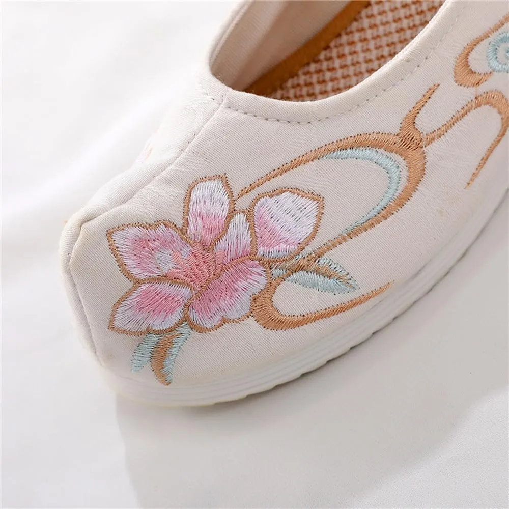 Women Hanfu Shoes Chinese Embroidered Flower Flat Retro Vintage Handmade Floral Embroidery Shoes for Women Ballet Mary Jane Flat Shoes