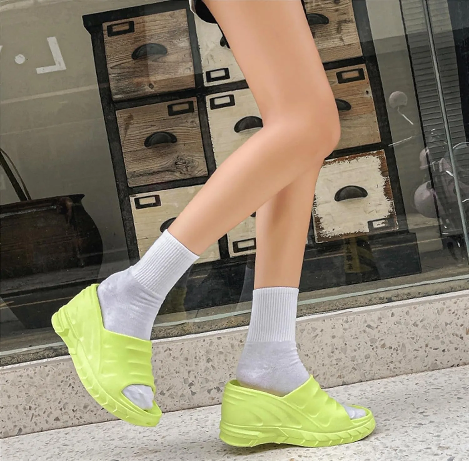 Womens Cloud Soft Slippers 2023 Trendy Unisex Open Toe Slip On Non-Slip Shower Quick-Dry Massage Slide Foam Cushion Massage Outdoor Beach Slides Sandals