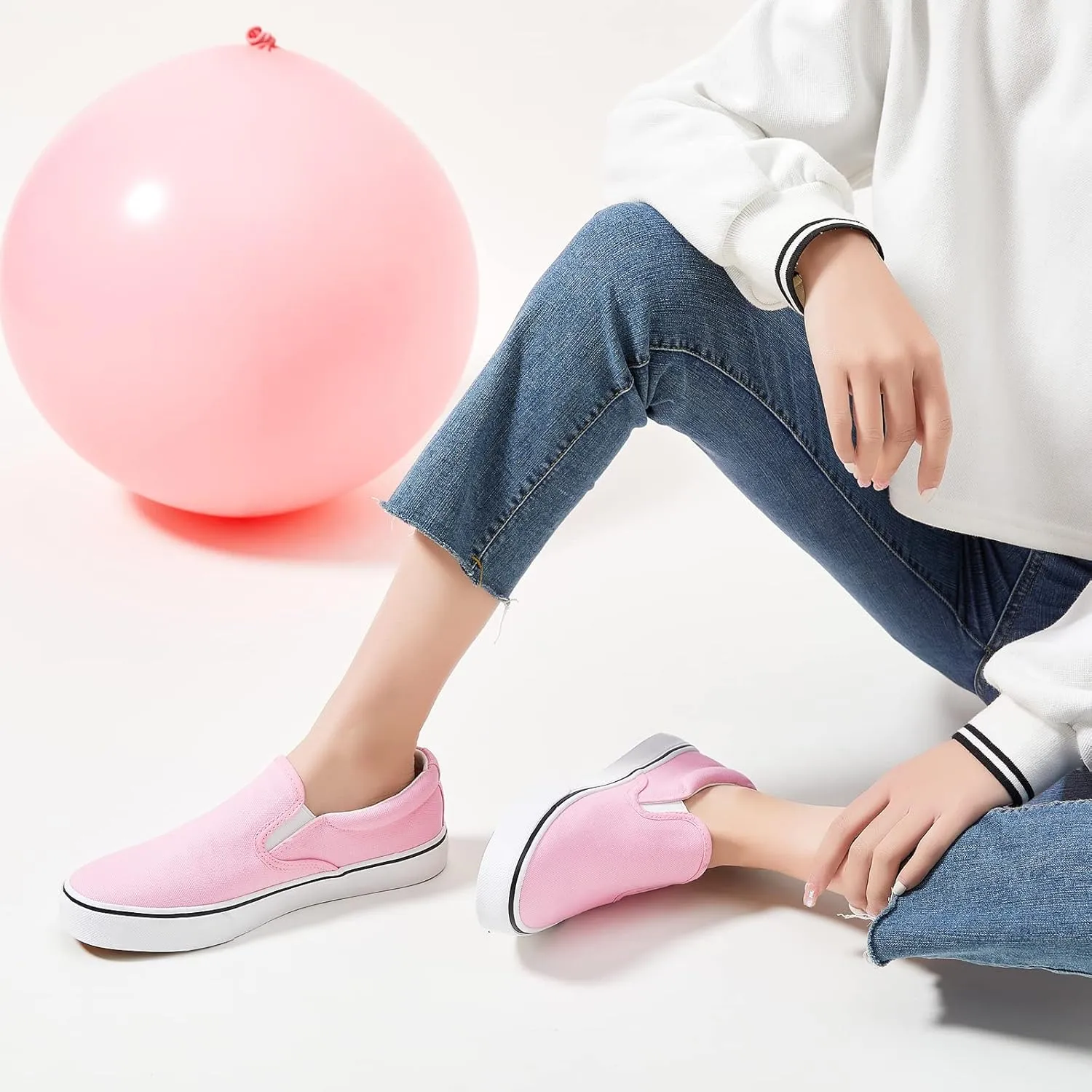 Women's Slip on Shoes Canvas Sneakers Loafers Non Slip Shoes Low Top Casual Shoes